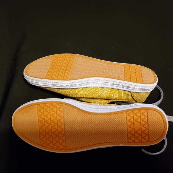 Women's Lunea Lace-Up Sneakers - Universal Thread" - Picture 7 of 7